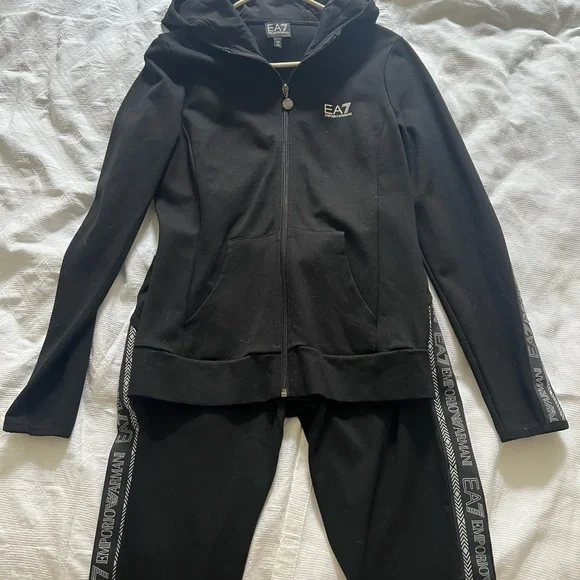 Emporio Armani EA7 Black Hoodie & Sweatpants - Picture 4 of 5
